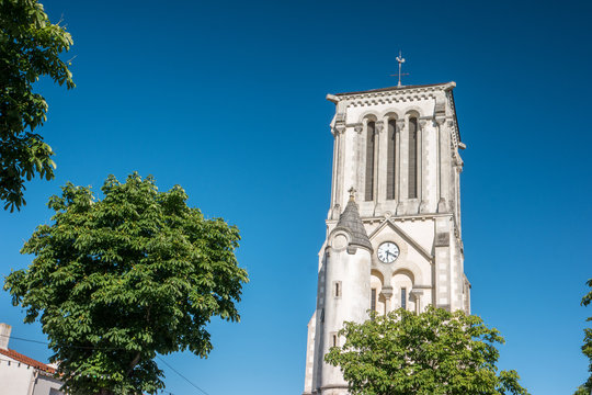Clocher de l&rsquo;&eacute;glise Notre Dame &agrave; Challans