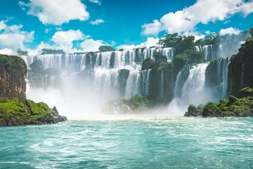 Fotobehang Watervallen De verbazingwekkende Iguazu-watervallen in Brazilië
