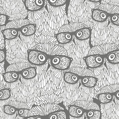 Seamless pattern with grey owls.