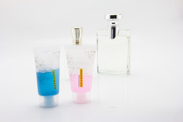 Bath gel and shampoo