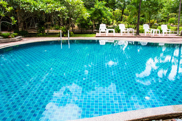  empty swimming pool