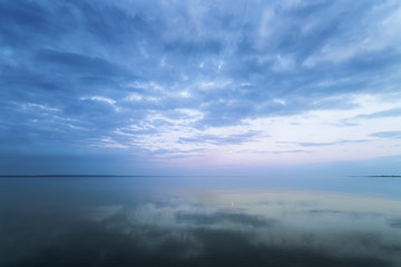 twilight calm water / evening photos of the endless horizon