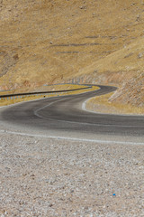 Curved road in Iraqi countryside located in Kurdistan region