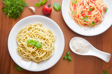 Spaghetti pasta with pesto sauce
