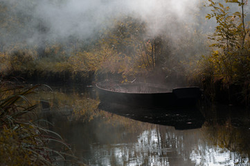Kahn im Nebel, mystischer Spreewald