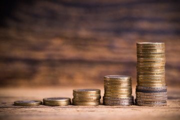 überproportionale Geld-Steigerung 