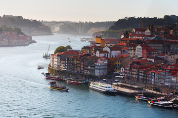 Fototapeta na wymiar Duoro river in Porto, Portugal.