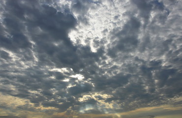 Fototapeta na wymiar sunlight through cloudy on morning