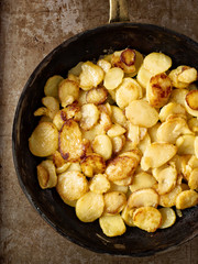 rustic golden german pan fried potato bratkartofflen
