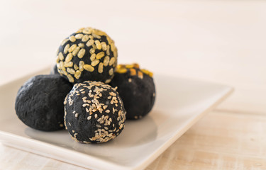 Charcoal potato ball