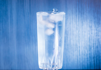 glass of water and ice
