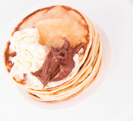 Pancakes with braised apples, mascarpone cheese and chocolate