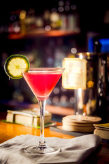 cosmopolitan cocktail