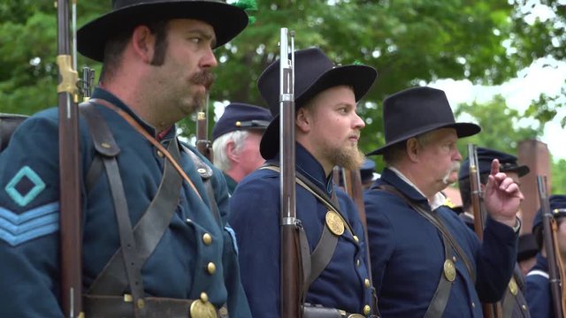 Row of Union Civil War soldiers