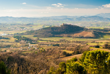Obraz premium Landscape with the hill of Gradara, near Pesaro