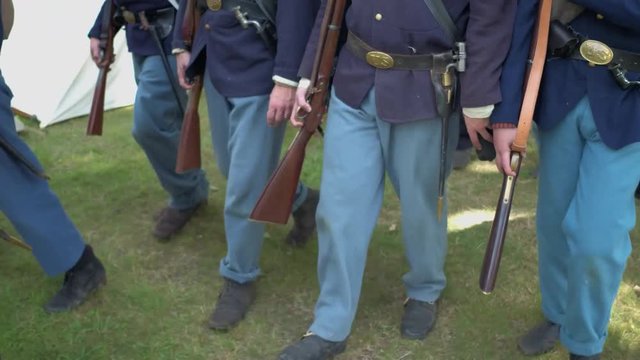 Marching Civil War soldiers come to a full stop