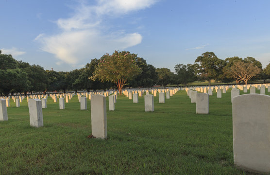 Barrancas National Cementery