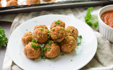 healthy baked ground turkey meatballs for dinner