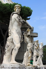 Fototapeta premium Marble statues in Rome, Italy