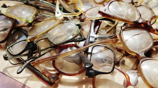 Pile of old used glasses