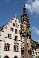 Fototapeta na wymiar Fischbrunnen in Freiburg