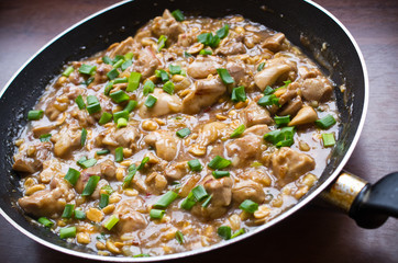 Kung pao chicken on the pan