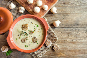 Obraz na płótnie Canvas Mushroom cream soup