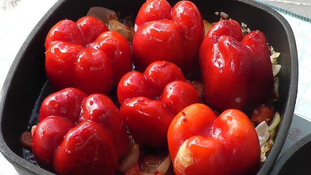 "Paprikaschoten Images – Browse 1,839 Stock Photos, Vectors, and Video ... "Paprikaschoten Images – Browse 1,839 Stock Photos, Vectors, and Video ...