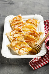 Apple pie with cinnamon and honey