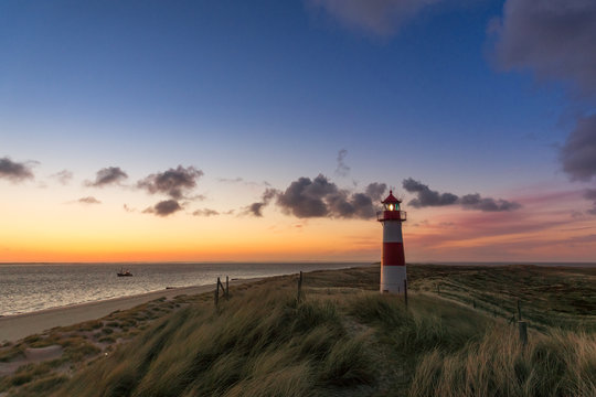 Lighthouse sinrise
