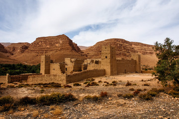 Marokko - Kasbah auf der Fahrt von Midelt nach Erfoud