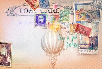Gordijnen Cartolina vintage di posta aerea con francobolli e mongolfiera © Rosario Rizzo
