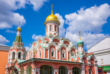 Fototapeta na wymiar Kazan cathedral on Red Square, Moscow, Russia