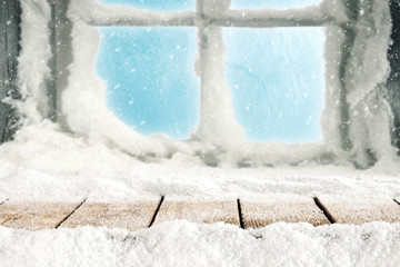 Obraz na płótnie Canvas winter window space 