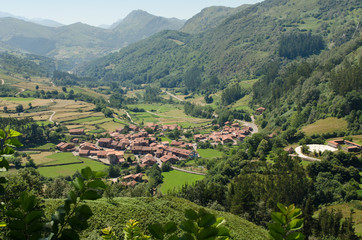 Fototapeta na wymiar Village of Carmona, Cantabria.