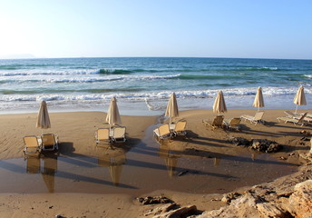 Hohe Wellen,Strand,Liegestühle 