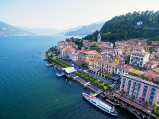 Fototapeta na wymiar Bellagio - Lago di Como (IT) - Vista aerea del lungolago