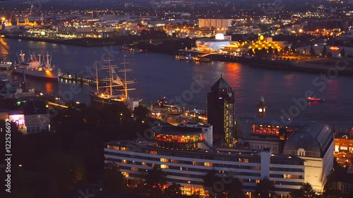 Download Bilder Hamburger Hafen Bei Nacht Background