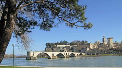 Le pont d'Avignon