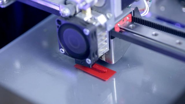 3D Printing a guitar model on 3D printer. Timelapse. HD.