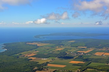 Obraz premium aerial view of the town of Laurin located at the Georgian Bay Christian Island in the background, Ontario Canada 