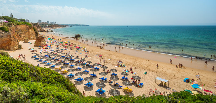 Fototapeta Summer holidays in Alvor beach, Portimao, Algarve