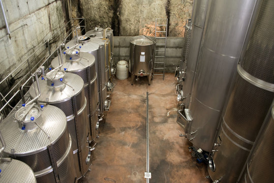 Italy: winemaking (Franciacorta)