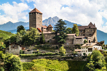 Schloss Tirol