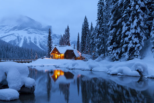Lodge near Emerald Lake in winter