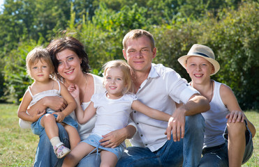 Fototapeta premium rodzina z dziećmi