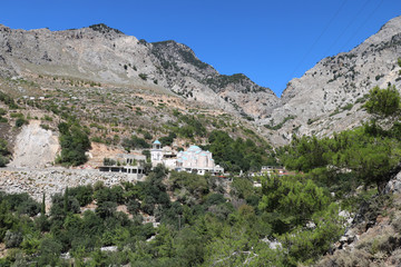 Fototapeta na wymiar Orthodoxes Kloster Moni Agios Nikolaos, Zaros