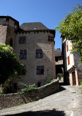 Conques, village médiéval en aveyron