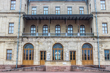 Fototapeta na wymiar Main entrance of Gatchina Palace. Russia 