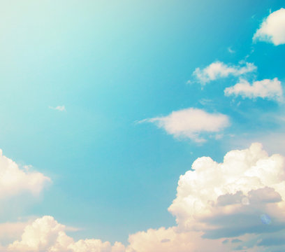 White clouds in blue sky © photolink